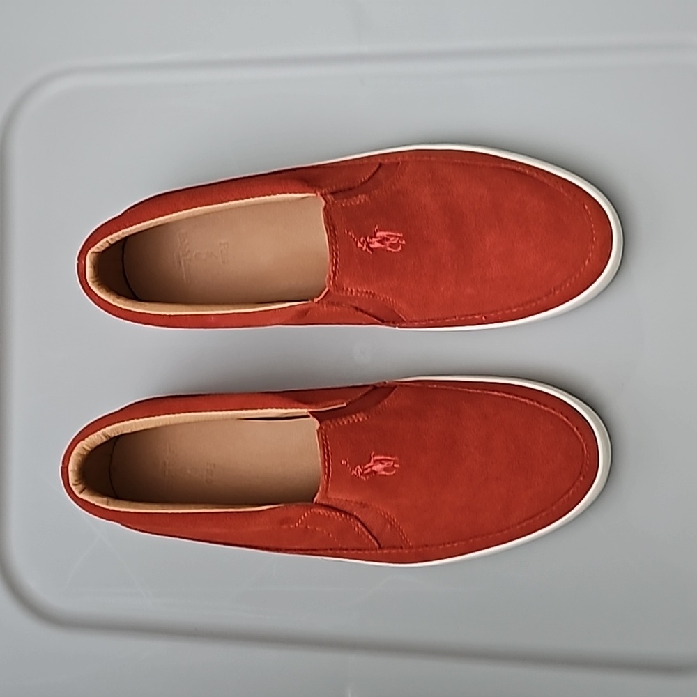 Shoe